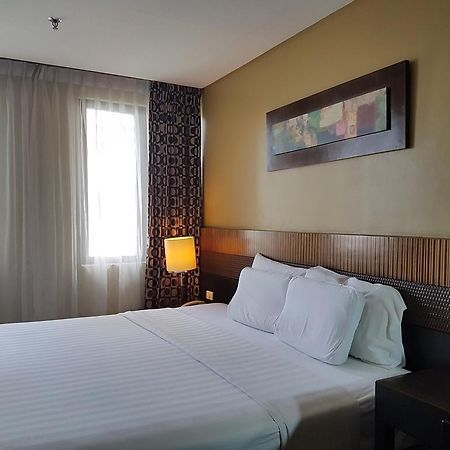 Summit Circle Cebu - Quarantine Hotel Экстерьер фото