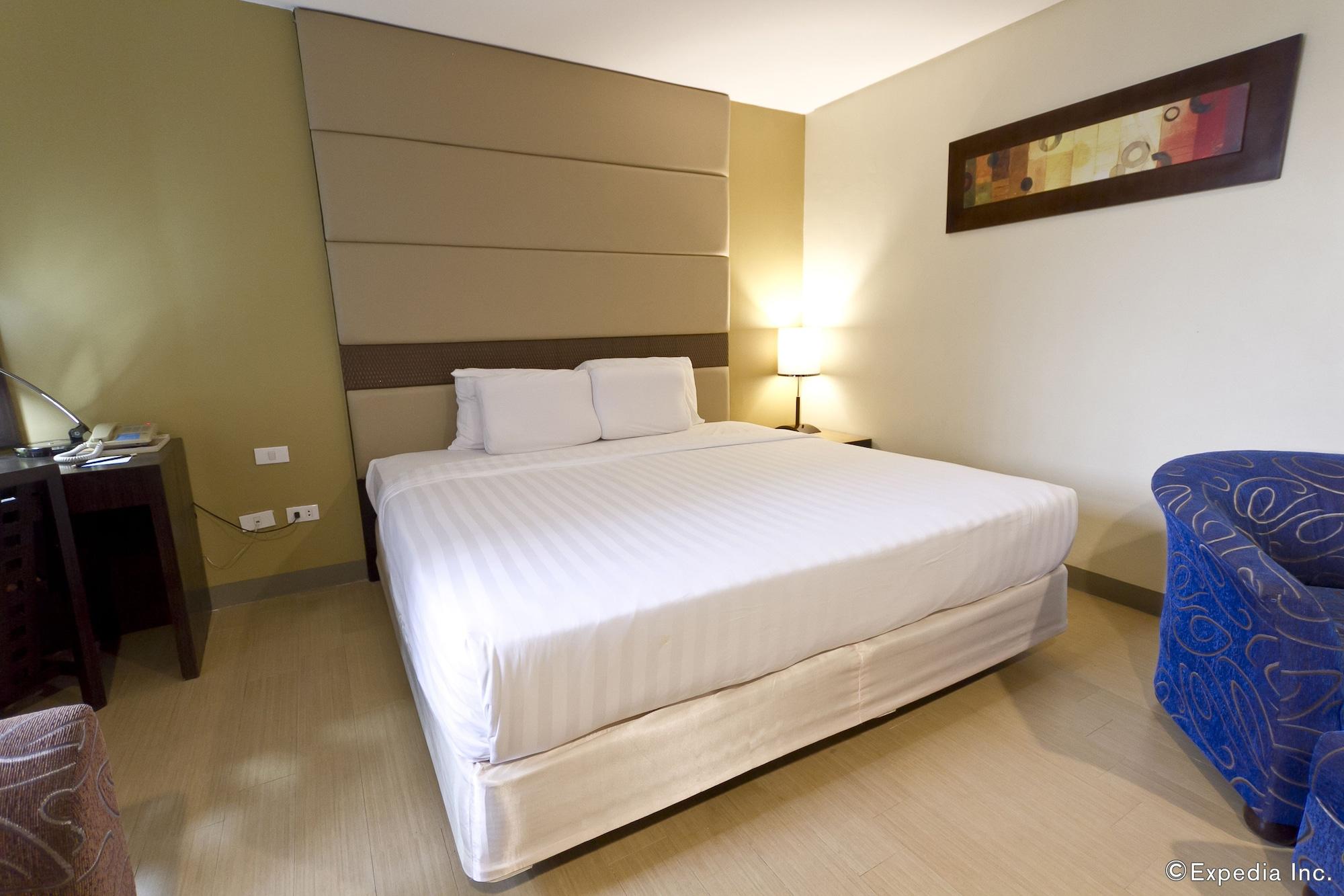 Summit Circle Cebu - Quarantine Hotel Экстерьер фото