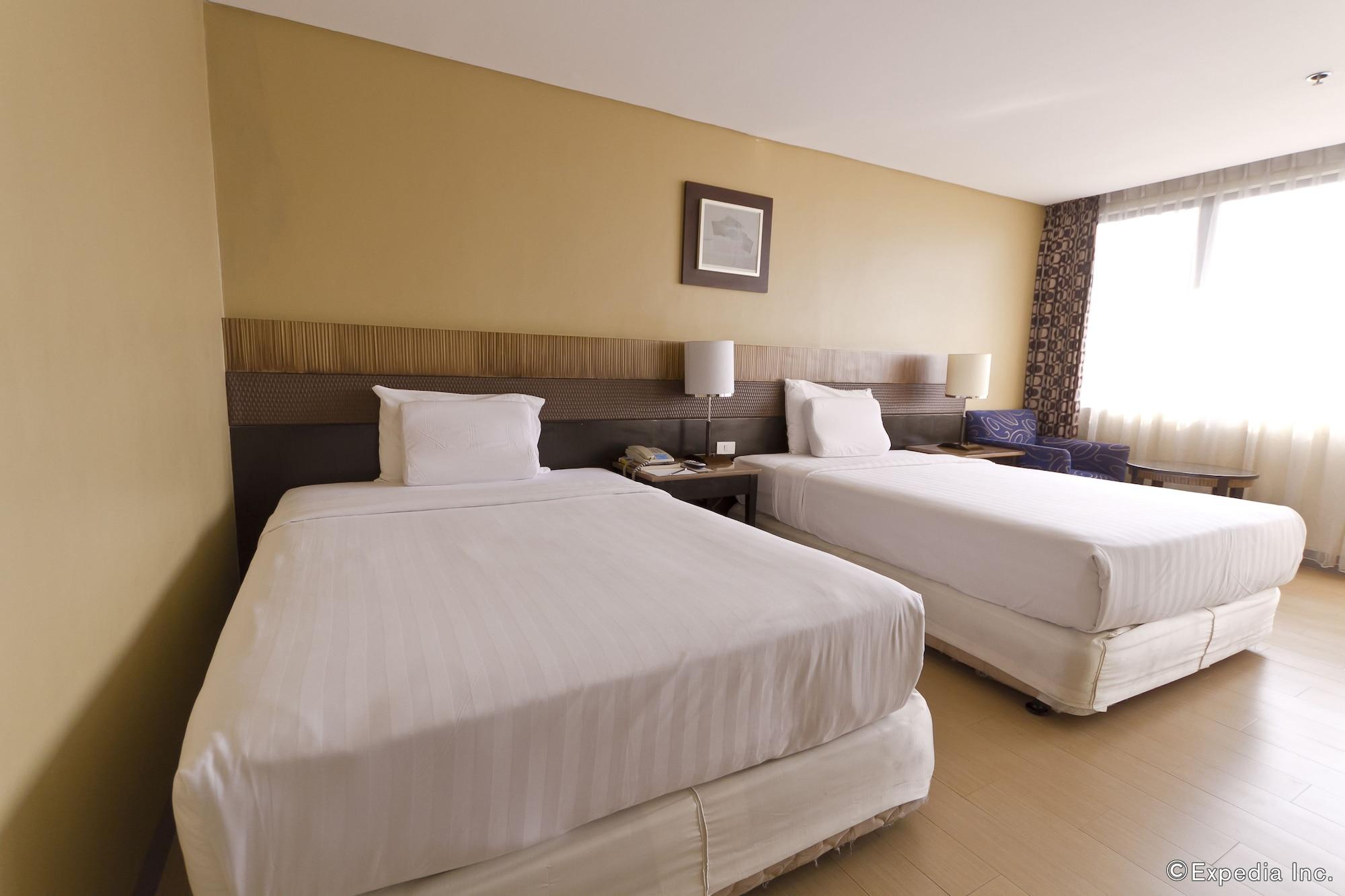 Summit Circle Cebu - Quarantine Hotel Экстерьер фото